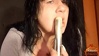 Klaudiaambergirl performs solo masturbation in lingerie
