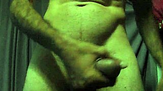 Maduro Se Manosea La Verga Y Acaba Rico