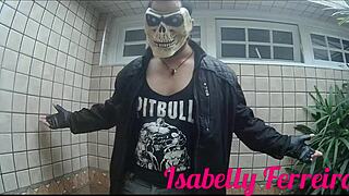 Eu E O Leo Skull In Crossdressing Adventure