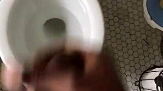 Masturbating To A Good Nut Cumshot