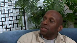 saggy tits ebony gets fucked quick and rough