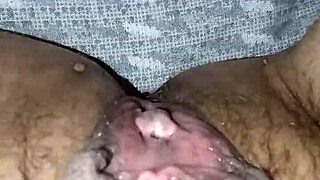 Una Milf Con La Fica Peloso E Aperta