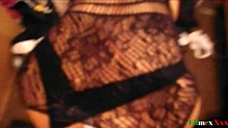 nalgona se veste con lenceria y su amante la masturba has que tiene un orgasmo