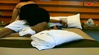 Cogiendo con el amigo de mi cornudo