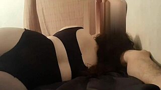 La jefa de mi mejor amigo oscar en lenceria la chupa