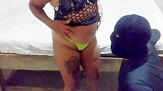 transei gostoso com o mascarado mas ele gozou rápido demais