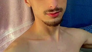 Hey, I woke up feeling inspired to show off everything in the bathroom like a true exhibitionist.