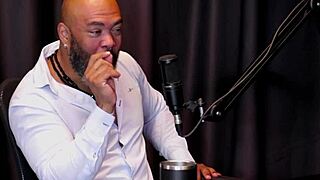 Ruiva safada shows her ass after saying husband suggested entering liberal scene loves big thick cock doesn't watch scenes - Bruna Ferrari