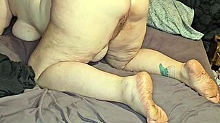 Sex and creampie with huge load inside milf's ass