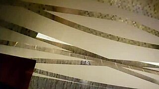 mexican redhead babe washes ass in bath 😘