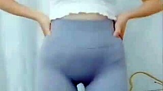 hey, check out this asian girl doing her dance moves