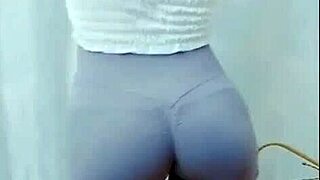 hey, check out this asian girl doing her dance moves