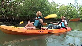 Amateur couple enjoys rough homemade fuck with wet pussy orgasm in quickie session