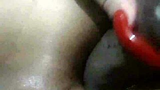 hey, check kamilly campos shoving that dildo up her ass 😈🍑