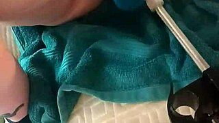 exploring fun with a sex machine in solo mode