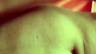 Mature Colombian mom squirting on WhatsApp