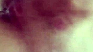 Mature Colombian mom squirting on WhatsApp