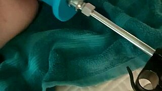 exploring fun with a sex machine in solo mode