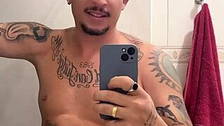 Fudeu gostoso leaves my Latina pussy all wet and moaning in homemade amateur fucking.