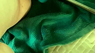 exploring fun with a sex machine in solo mode