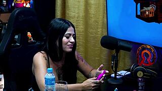 Novinha luuh barbosa evaluates ruan's cock and strips during outdoor public podcast interview