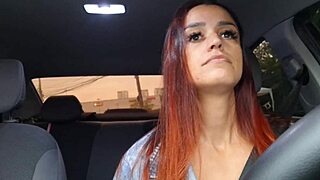 Safada Motorista De Aplicativo Flagra Passageiro Dotado Se Masturbando Por Trás