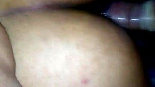 mi novia y yo cogiendo bien rico with dildo in her pussy and my cock in big ass