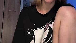 why finger that pink perfect pussy with a big dildo