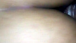 mi novia y yo cogiendo bien rico with dildo in her pussy and my cock in big ass