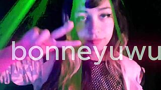 Bonneyuwu performs Argentine twerk dance baile kum
