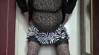 hey mark that shy bisexual crossdresser in heels and stockings homemade fun 😘