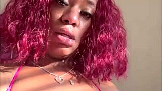 Wet mouth stepmom, suck this big ass with buttplug, she says to amateurs.