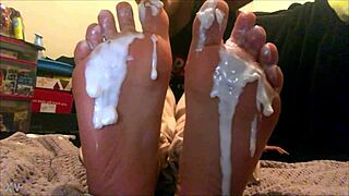 18 Year Old Latina Gets Creamed During Webcam Foot Worship With Sexy Toes And Petite 18+ Feet