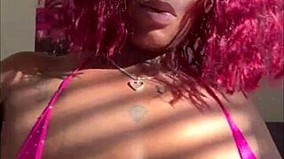 Wet mouth stepmom, suck this big ass with buttplug, she says to amateurs.