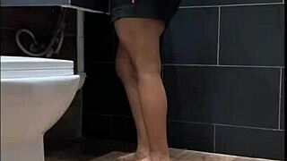 Wet pussy amateur latina gets big tits cum on ass at party