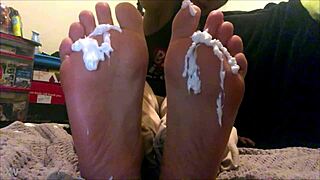 18 Year Old Latina Gets Creamed During Webcam Foot Worship With Sexy Toes And Petite 18+ Feet