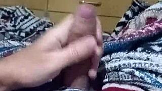 brunette masturbando guiando with dirty talk solo