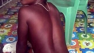 crazybitch twerks naked before fucking big dildo deep in ass and pussy!