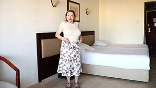 how a mature busty cougar lured men for hot sex compilation