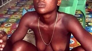 crazybitch twerks naked before fucking big dildo deep in ass and pussy!