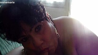 come on, suck this amateur blowjob like a pro