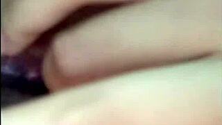 ASIAN SLUT MASTURBATES ON WEBCAM!