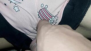 Xxx Hermanastra Me Deja Compartir Su Coño Apretado Con Polla Grande