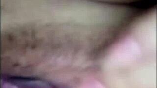 ASIAN SLUT MASTURBATES ON WEBCAM!