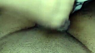 punhetando meu corno e contando detalhes dos amantes que ele adora ouvir