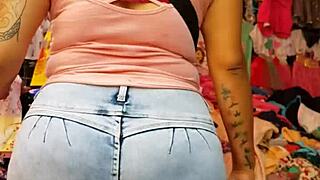 oh man, i got this huge culazo in jeans that feels so tight...