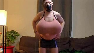 damn, check out shanneltrav's massive boobs bouncing wildly?