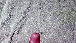 Cumshott scene with solo masturbation and moaning