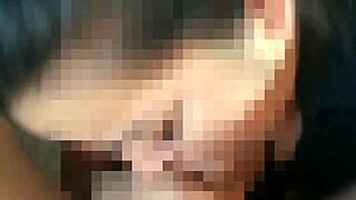 Putiesposa enfiestada termina empinada poniendo cuernos consentidos en fiesta al aire libre