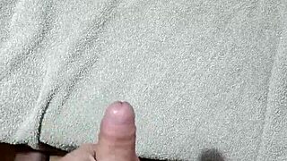 Cumshott scene with solo masturbation and moaning